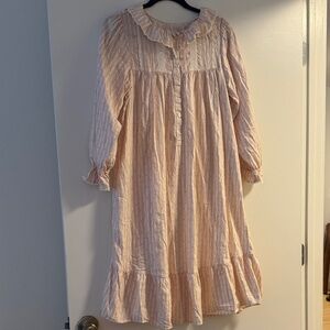 Women Soft Pink Ruffle-Trim Dress robe